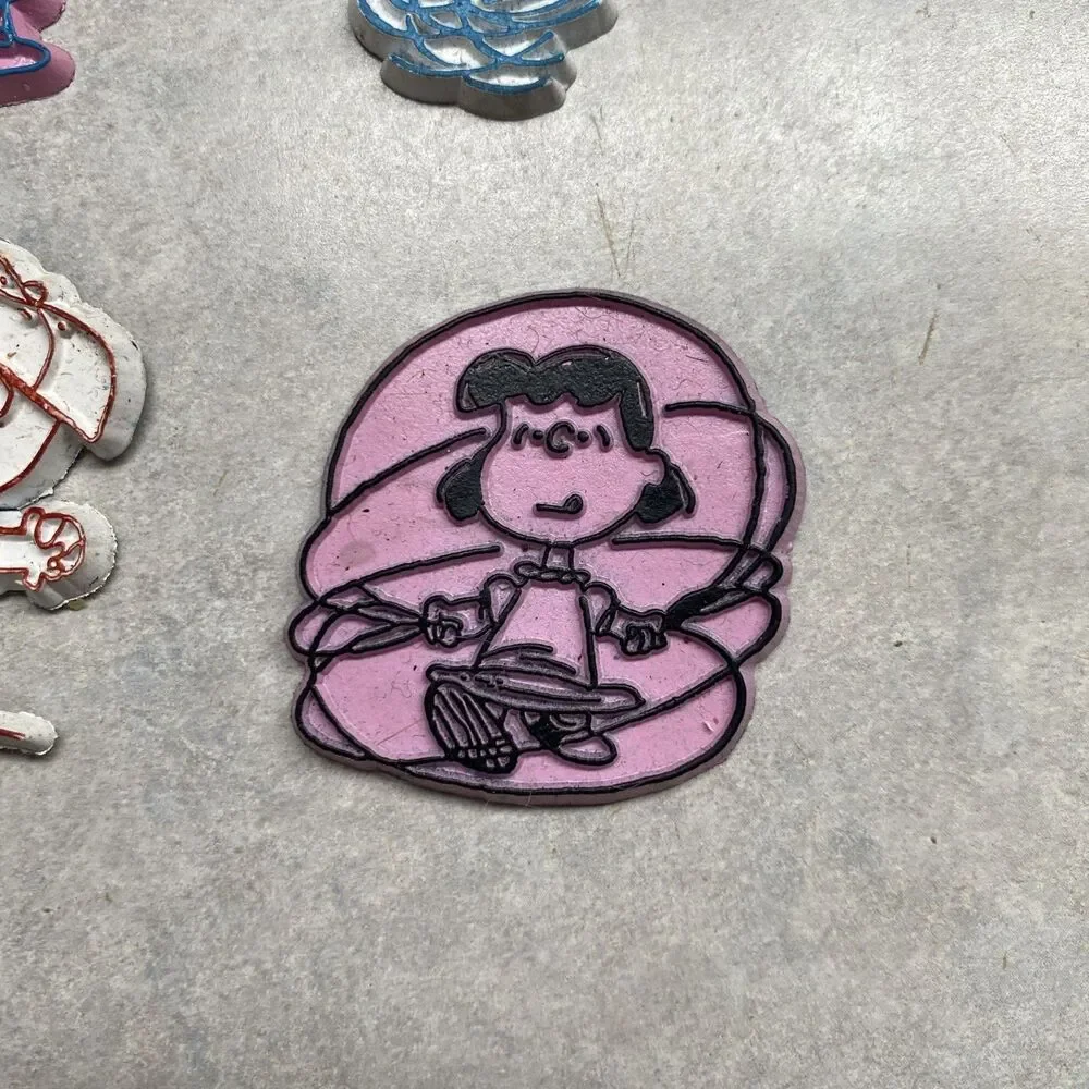 Vintage Peanuts Refrigerator Magnets Snoopy Charlie Brown Lucy 1950-1960's Set 6